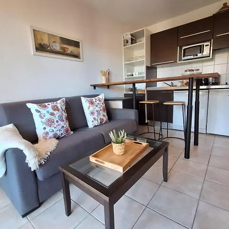 Apartment 201 - Les De Robinson - Avec Piscine En Bord De Siagne, A *